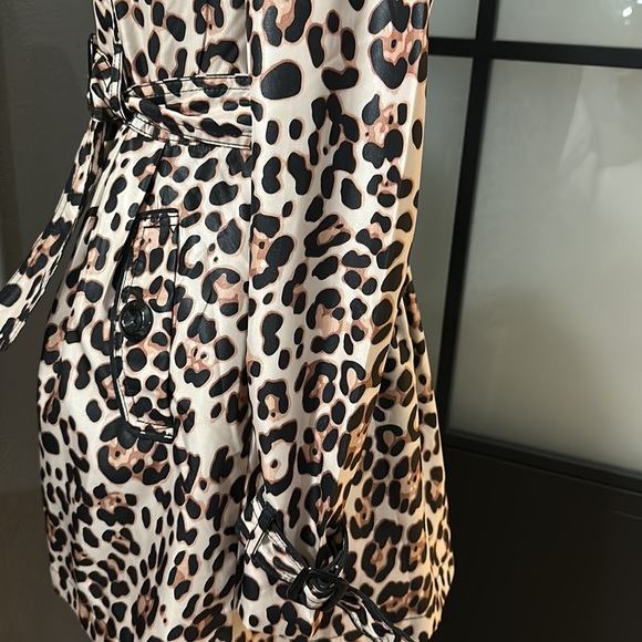 Coat - Picture 7 of 7